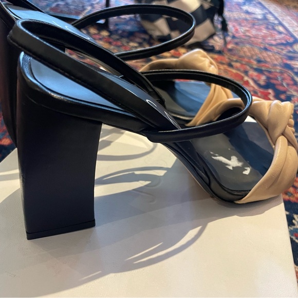 JOSEPH Big Knot Heel - Picture 2 of 2